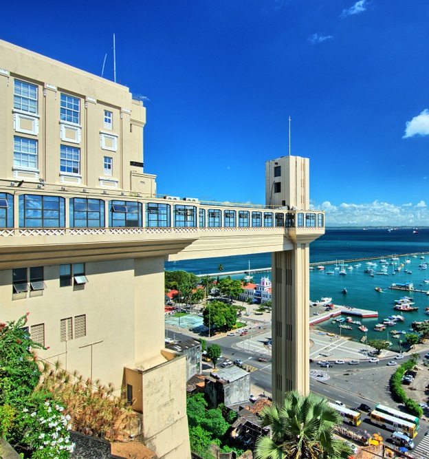 Cartão postal: Prefeitura entrega requalificação do Elevador Lacerda nesta terça (25)