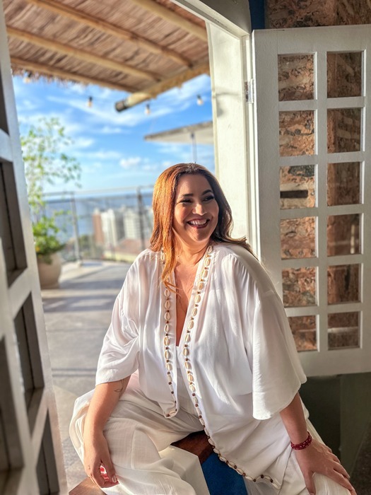 Belô Velloso apresenta novo single em apresentação na capital baiana