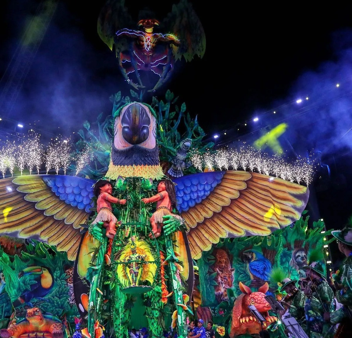 Azul Linhas Aéreas muda letra de jingle para homenagear Festival de Parintins