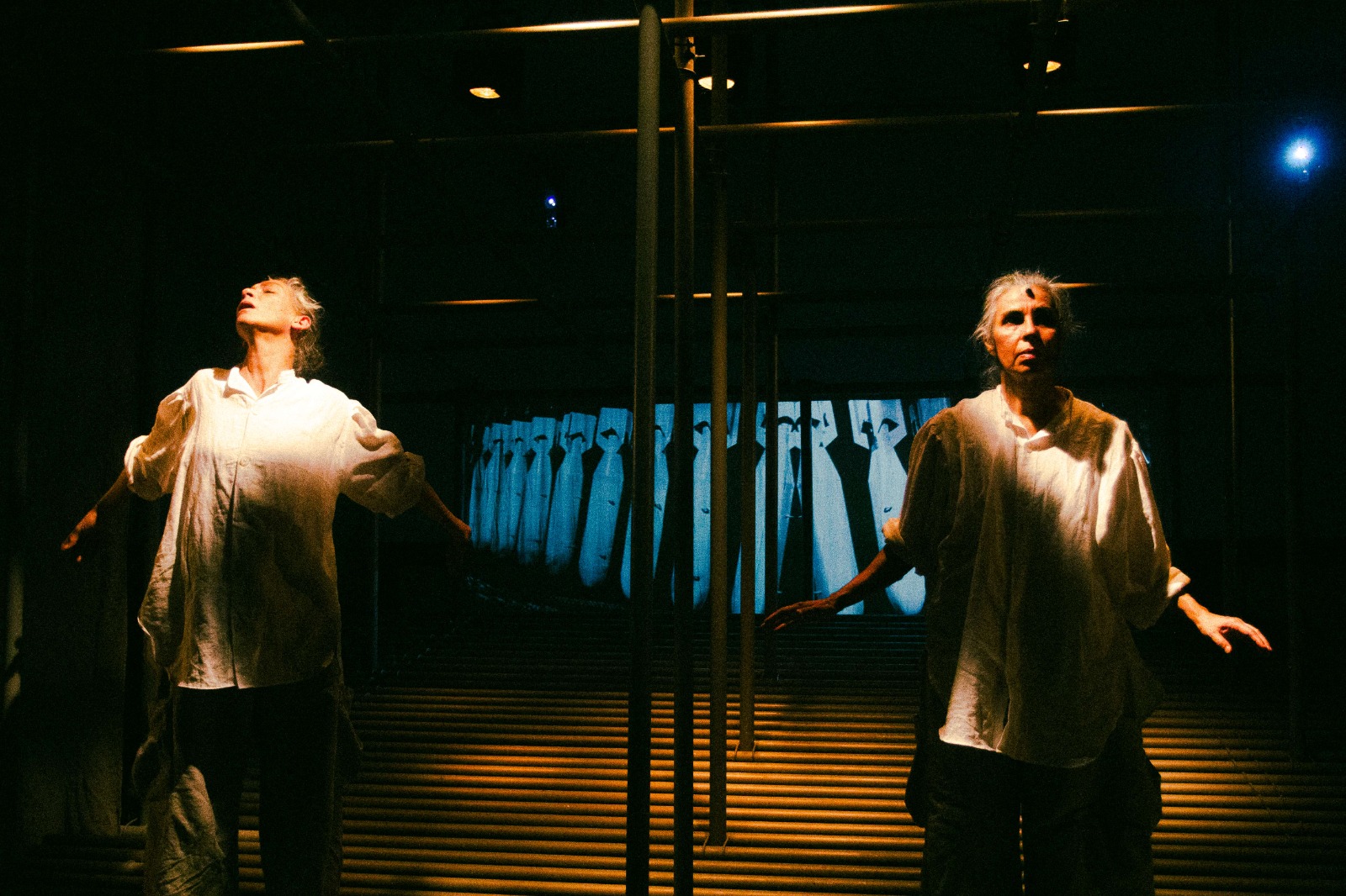 Teatro Vila Velha inicia turnê europeia do espetáculo luso-brasileiro “A Baba do Lobo”