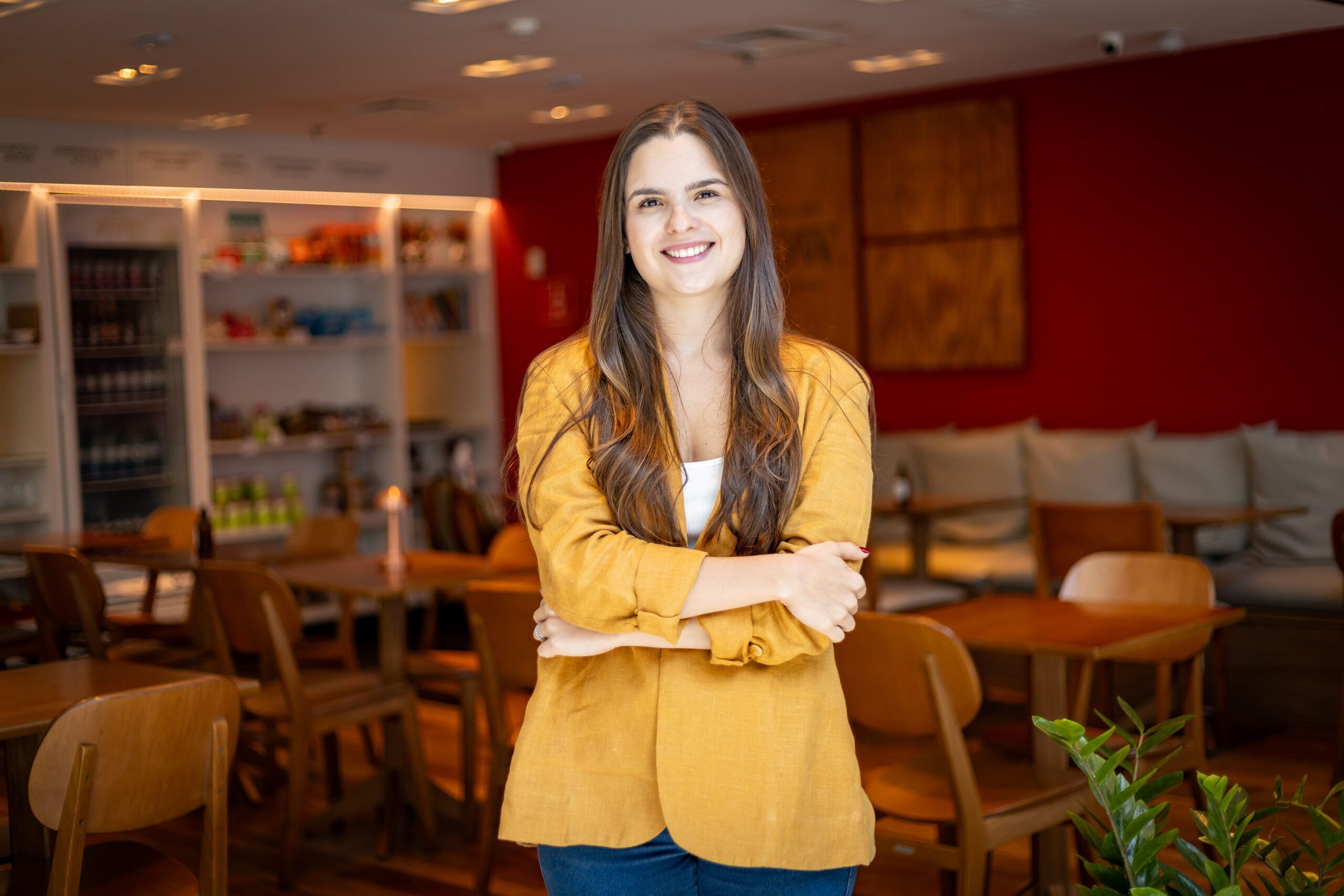 Victoria Cintra assume Mariposa Salvador Shopping e renova espaço