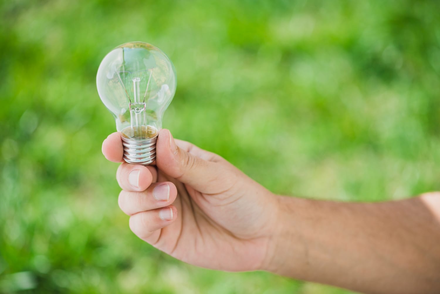 Bahia recebeu R$ 3,5 bilhões em investimentos na infraestrutura da rede elétrica em 2024
