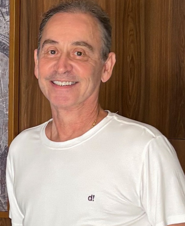 Empresário baiano lança primeiro volume de sua biografia