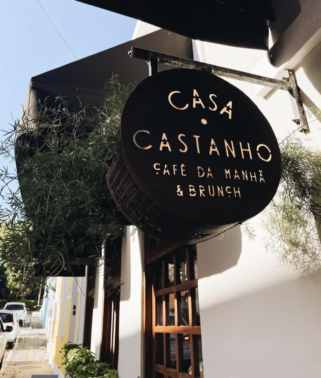 Casa Castanho fecha as portas; UNE Cozinha assume o espaço