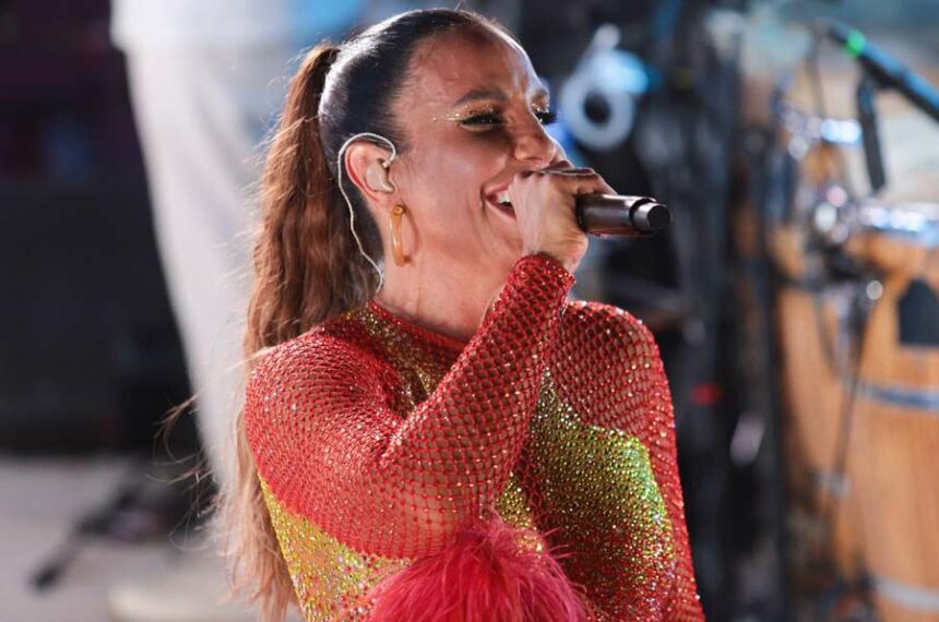 Ivete Sangalo comanda a contagem regressiva para 2026 no último dia do Festival Virada Salvador
