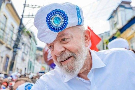 Lula deve marcar presença no Carnaval de Salvador no sábado (14)
