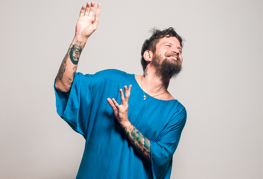 Saulo transforma Jardim dos Namorados em aquecimento gratuito para o Carnaval de Salvador