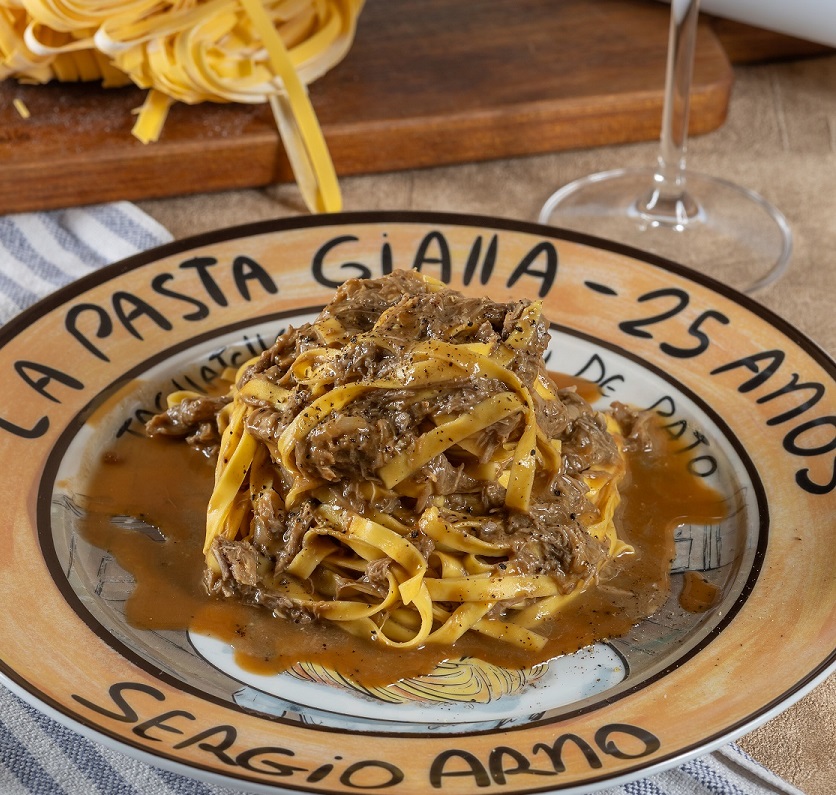 La Pasta Gialla celebra 25 anos com menu que resgata seus clássicos