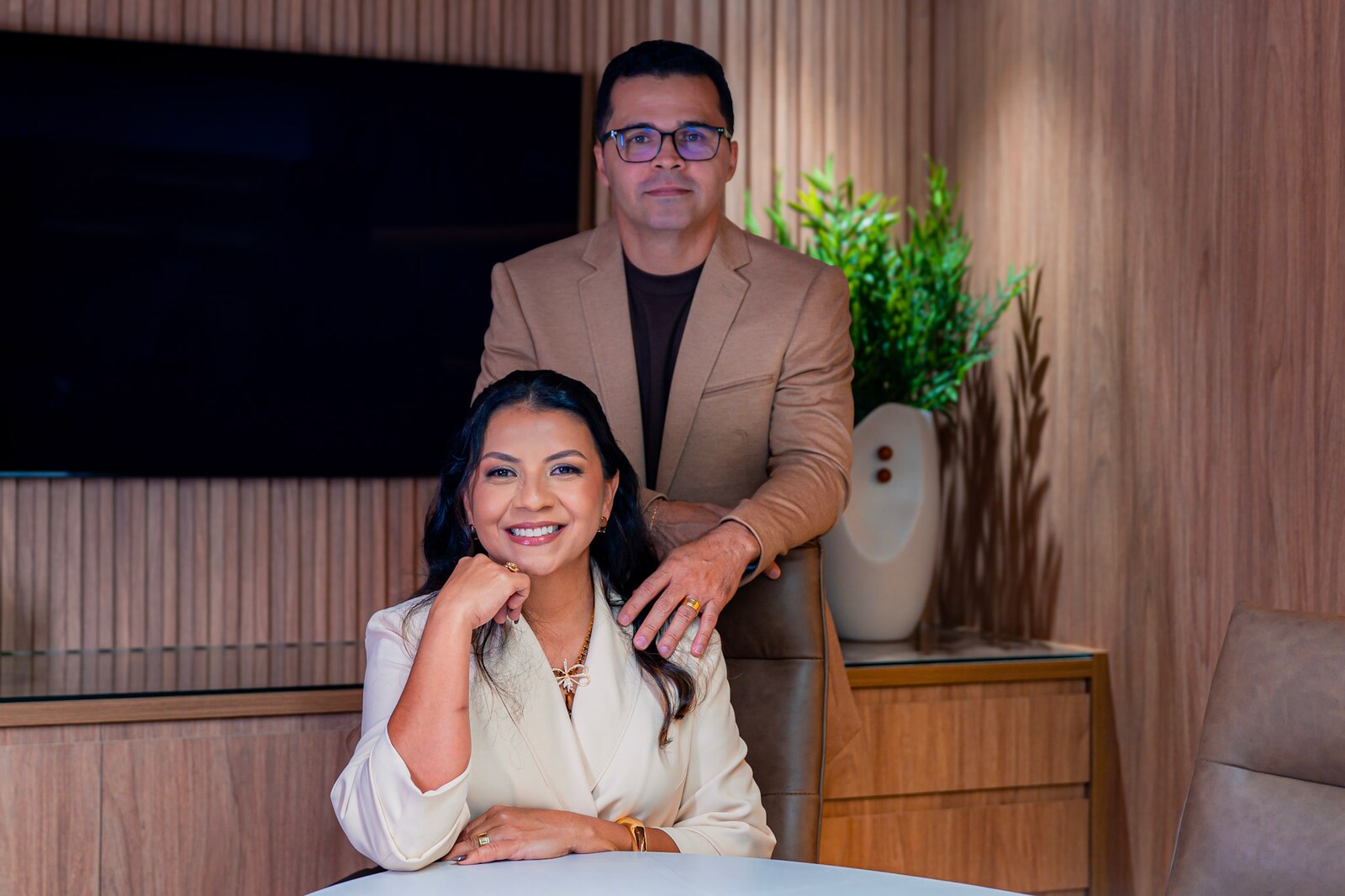 Marca baiana de mobiliário inaugura showroom em Salvador