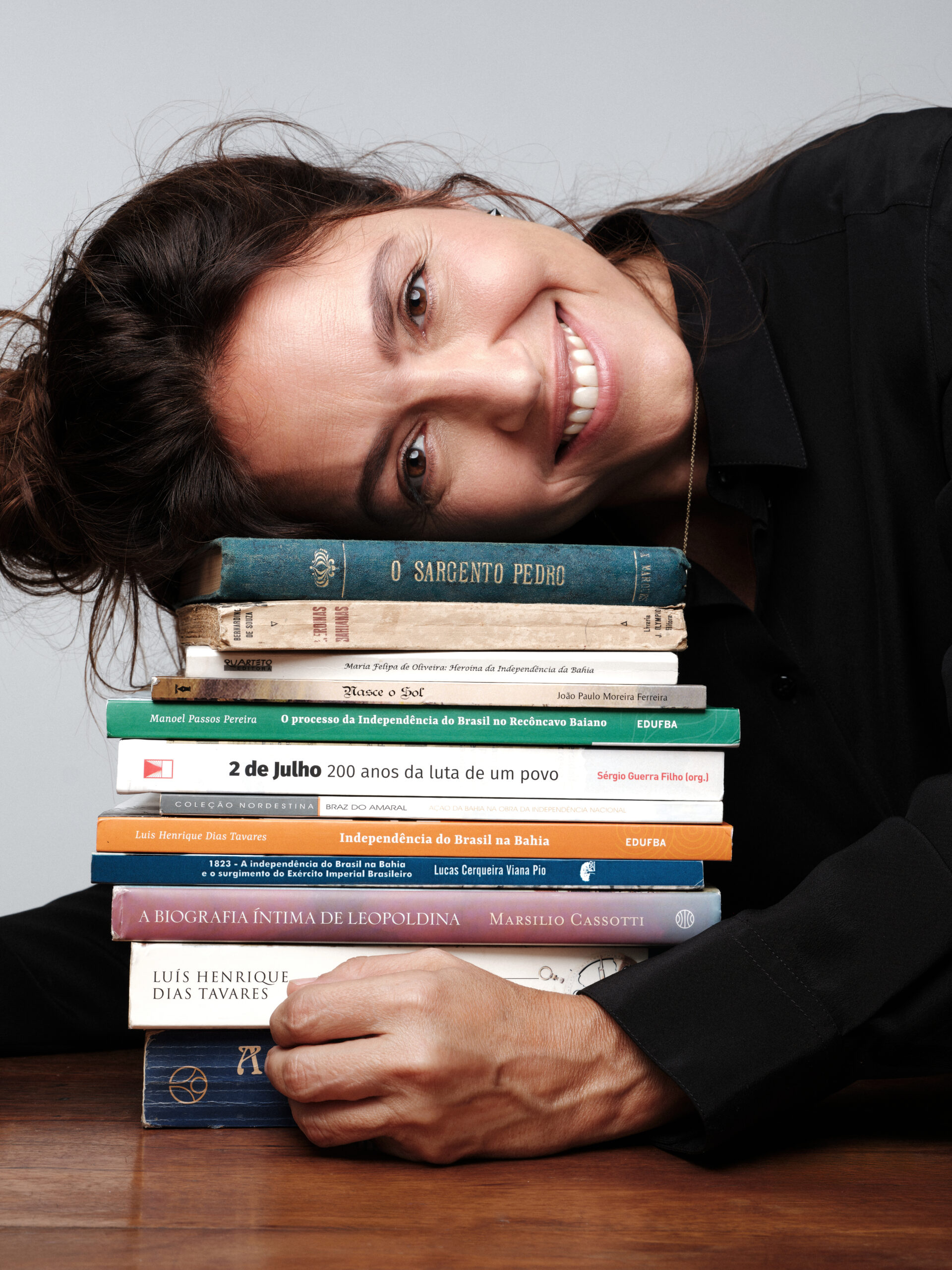 Manuela Dias volta à Salvador para lançar dois livros sobre as heroínas da Independência da Bahia