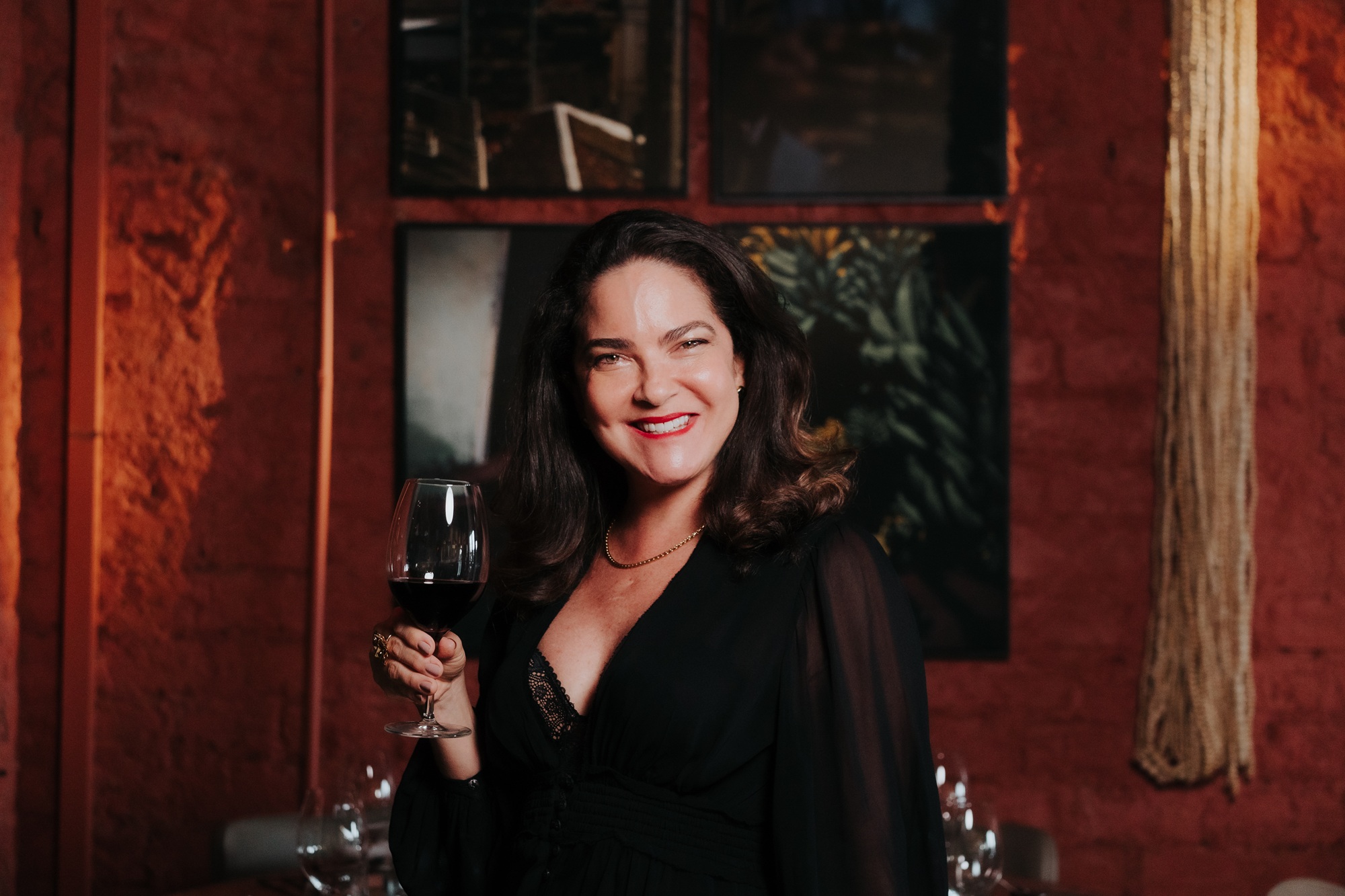Silva Cozinha recebe a ConfraDelas com noite dedicada a vinhos