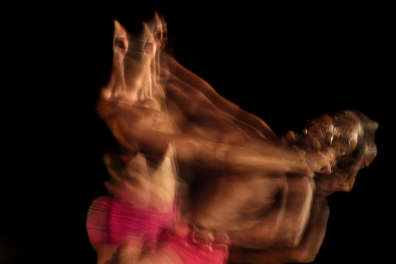 Espetáculo leva força de Oyá para a dança em Salvador