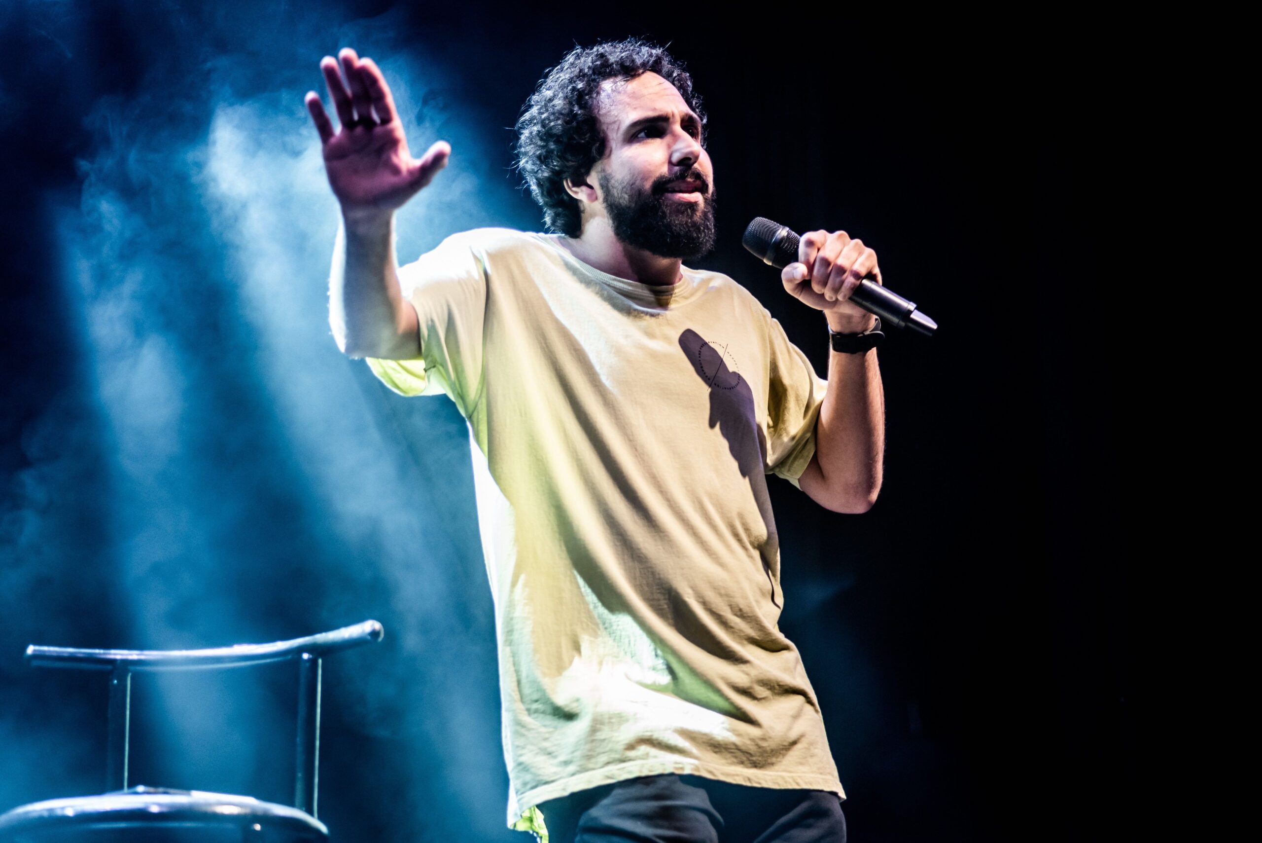 Murilo Couto apresenta novo stand-up em Salvador