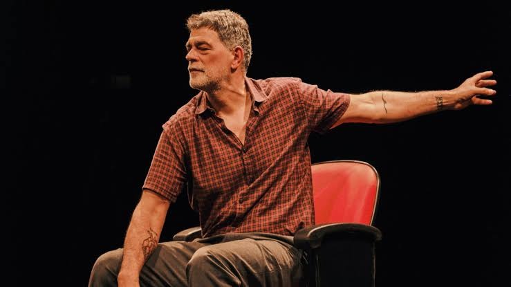 Eduardo Moscovis apresenta monólogo em Salvador