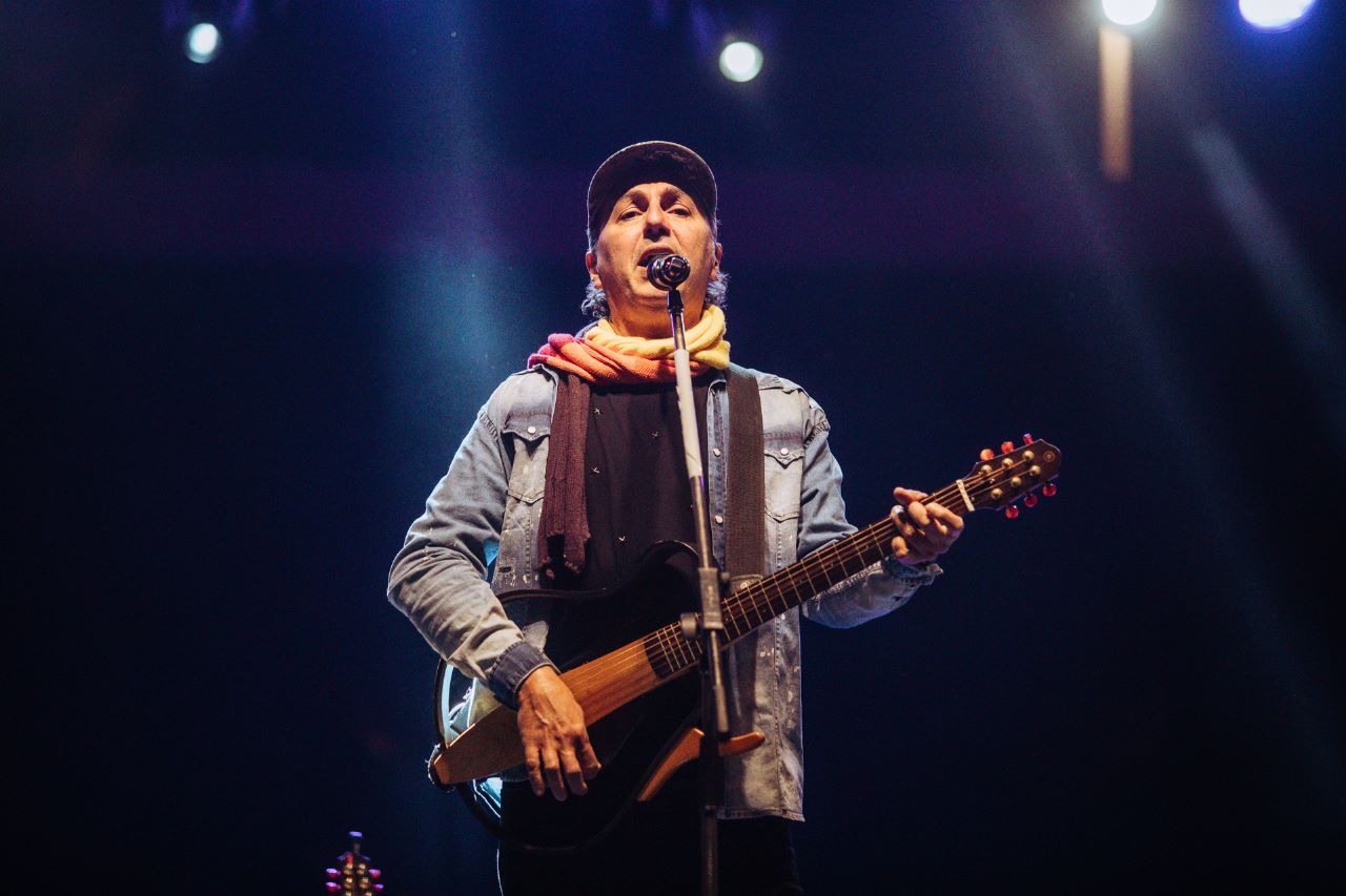 Zeca Baleiro leva sucessos à Caixa Cultural Salvador