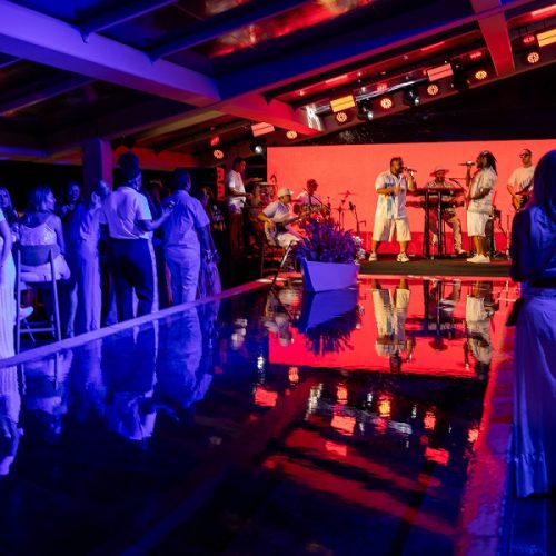 Fasano celebra Iemanjá com festa no terraço