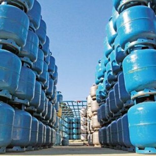 Botijão de gás fica mais caro na Bahia após reajuste de impostos