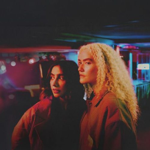 Anavitória volta aos palcos em Salvador em turnê comemorativa neste domingo (26)