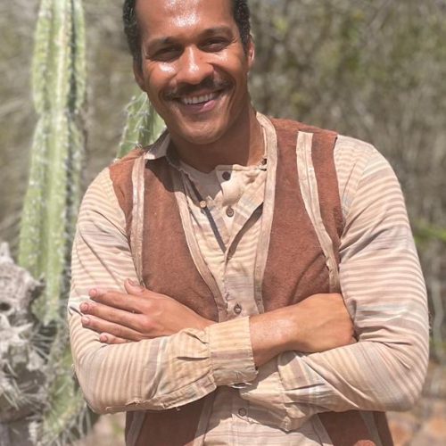 Ator baiano Amaurih Oliveira estreia nesta quarta em Guerreiros do Sol, no Globoplay, saiba mais