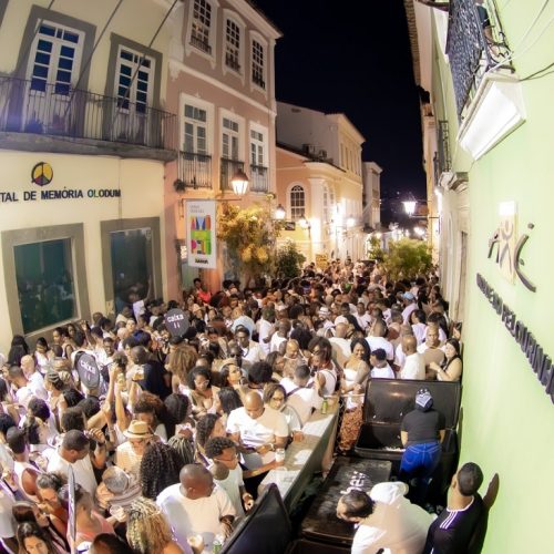 Samba raiz do Banjo de Rua chega ao Santo Antônio Além do Carmo