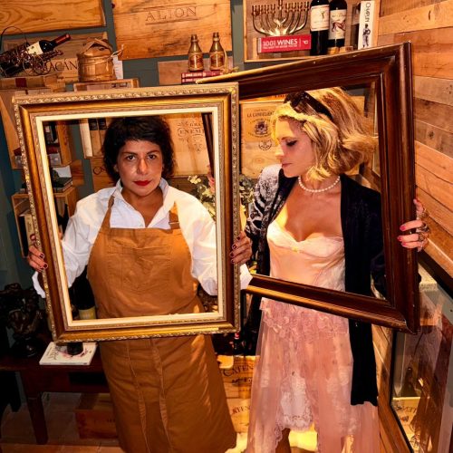 Chef Preta e Paula Magalhães reúnem gastronomia, moda e cultura indepedente em um só evento