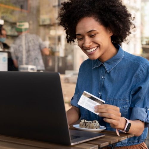 Busca por crédito cresce em maio, com destaque para alta renda