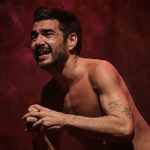 Entre o absurdo e o riso, “Subversão Kafka” chega a Salvador estrelada por Caio Blat