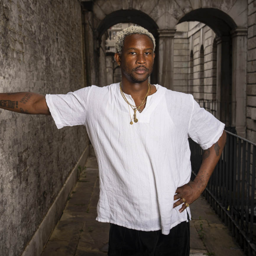 Cineasta britânico premiado desembarca em Salvador para turnê de pré-estreias