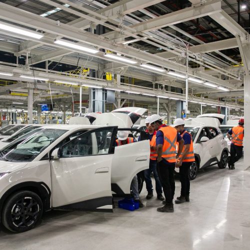 BYD amplia produção e inicia segundo turno de trabalho na fábrica de Camaçari