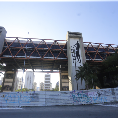 Leiloeiros tentam impedir venda de Centro de Convenções por ‘ausência de transparência’