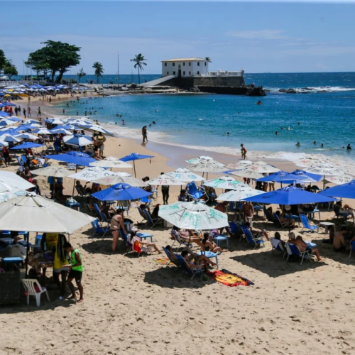 Projeto sugere instalação de chuveiros e até banheiros na Praia do Porto da Barra