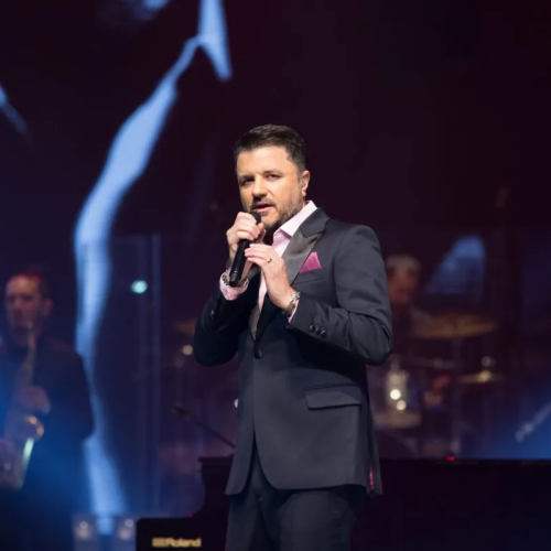 Turnê de Maurício Manieri que revisita clássicos do pop é confirmada em Salvador