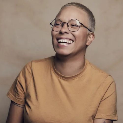 Maria Gadú e Ferrugem fecham shows de novembro na Concha Acústica neste fim de semana