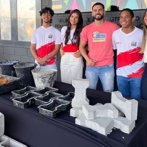 Estudantes baianos transformam resíduos em ‘biocimento’ e viram finalistas de prêmio da Globo