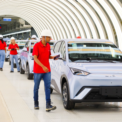 Fábrica da BYD na Bahia acelera expansão e projeta produção de 600 mil carros por ano