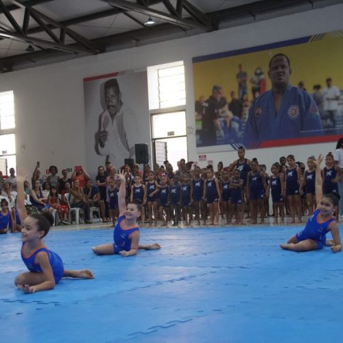 Casa da Ginástica da Bahia leva espetáculo ‘Circo dos Sonhos’ para a Concha Acústica