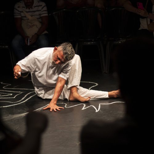 “Sobre aquilo que permanece”: espetáculo de Gerson Moreno chega ao Museu de Arte da Bahia