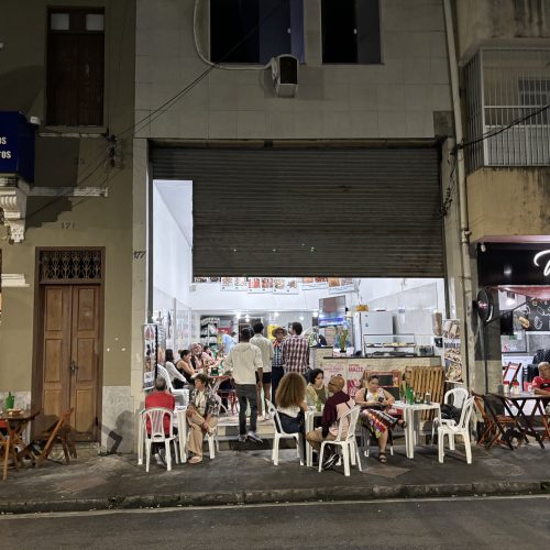 Baladna: o discreto libanês que conquista nos Barris