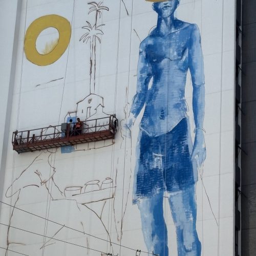 Barra ganha mural gigante do artista Tarcio V