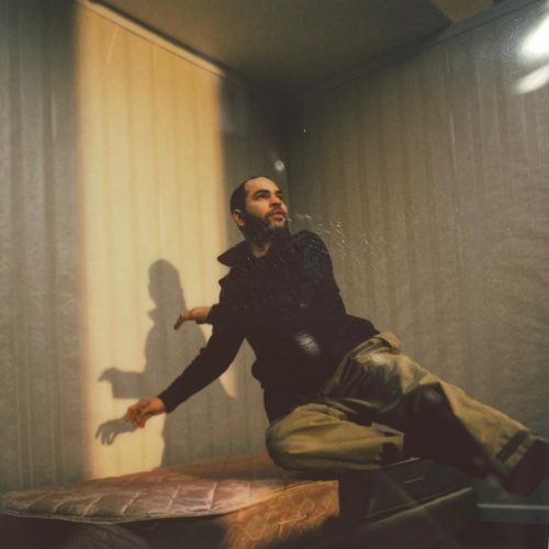 Baiano assina direção de movimento em capa da Teen Vogue com campeã olímpica