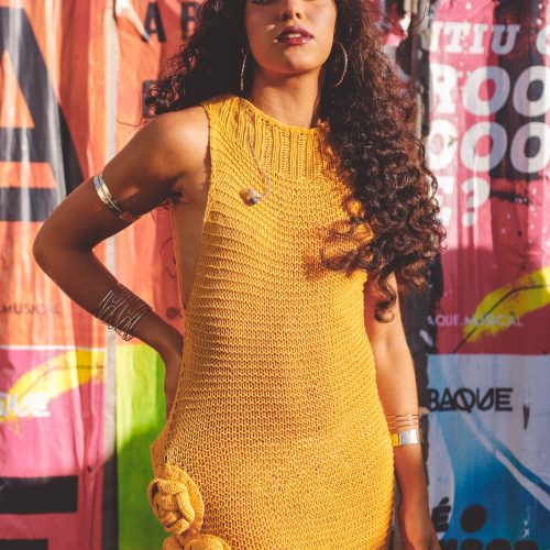 Letícia, ex-The Voice Brasil, faz show autoral nesta sexta no Rio Vermelho