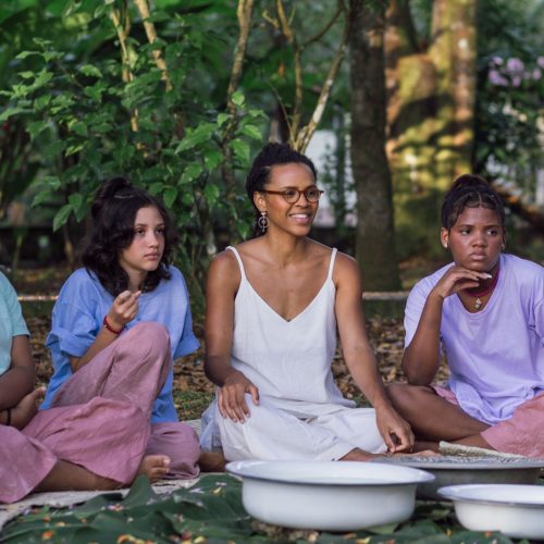 Documentário baiano “Menarca” entra em cartaz no CineMAM e propõe conversa afetuosa sobre a primeira menstruação