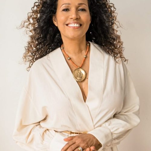 Artista baiana Nádia Taquary é destaque em exposição no Rio de Janeiro