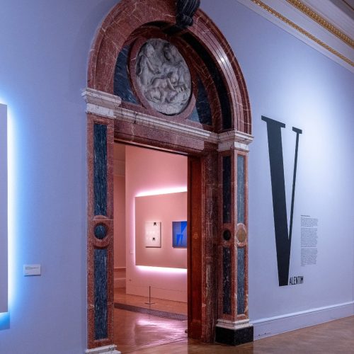 Obra de Rubem Valentim ganha exposição em Londres