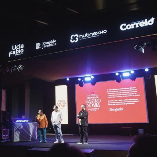 Os idealizadores apresentaram o prêmio para chefs e donos de restaurantes