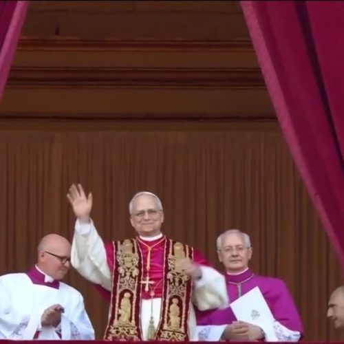 Igreja Católica elege novo papa: norte-americano Robert Prevost assume como Leão XIV