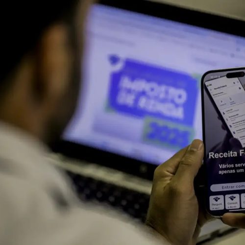 Com recorde de contribuintes, Brasil terá maior restituição de IR na história, valores poderão ser consultados nesta sexta-feira (23)