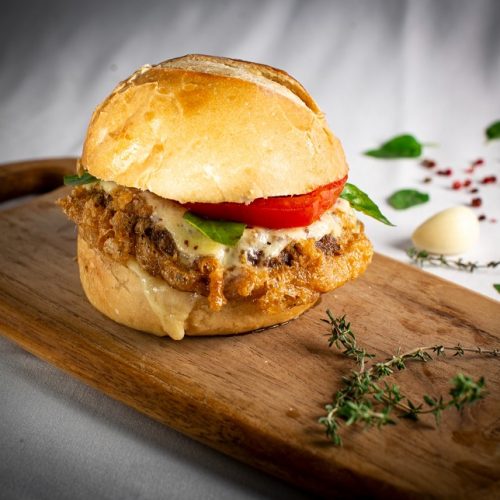 Sanduíche de parmegiana do Bella Nápoli / Divulgação 