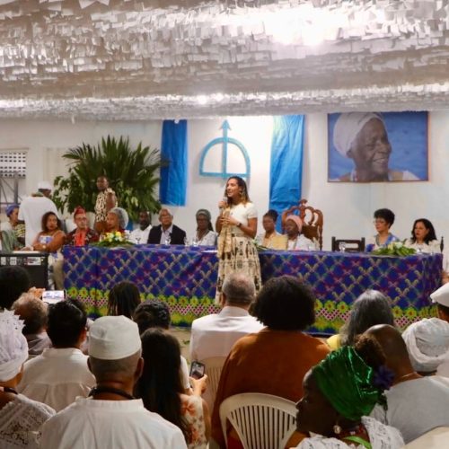 Mãe Stella de Oxóssi recebe título de “Promotora da Igualdade Racial”