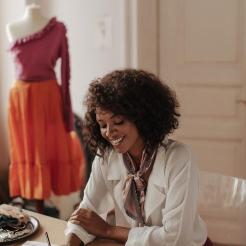 Vale do Dendê abre inscrições para programa de aceleração de moda com foco no mercado internacional